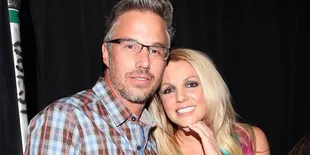 Putus, Britney Spears Kembalikan Cincin Pertunangan