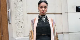 Putus Dari Robert Pattinson, FKA Twigs Jalan Bareng Pria Lain