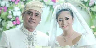 Qory Sandioriva Ceritakan Bagaimana Proses Perkenalannya Dengan Sang Suami