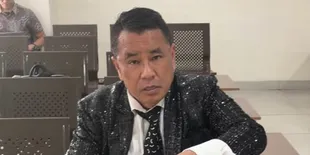 Rahasia Hotman Paris Sehat di Usia Senja, Rajin Minum Jamu Bawang Putih