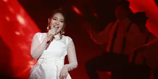 Raih Piala Indonesia Dangdut Awards 2018, Via Vallen Menangis Ingat Papa