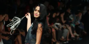 Rambut Jessica Iskandar Ikut-Ikutan Jadi Blonde?