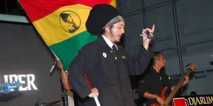 Ras Muhamad Siap Pesta Dengan 14 Lagu di Bogor Rasta Parade 2014