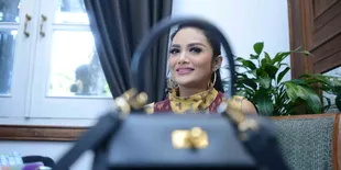 Rayakan Lebaran, Krisdayanti Sekeluarga Pergi ke Bali
