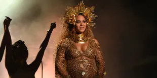 Rayakan 'LEMONADE', Beyonce Siap Beri Beasiswa Untuk Perempuan