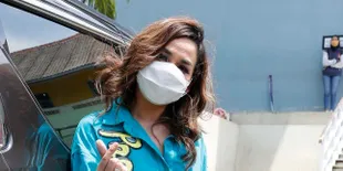 Rayakan Tahun Baru Bersama Gisella Anastasia, Melaney Ricardo Tak Mau Bahas Soal Video Syur