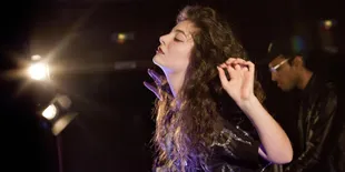 Rayakan Ulang Tahun, Lorde Dapat Kontrak Jutaan Dollar