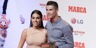 Rayakan Ultah ke-35, Cristiano Ronaldo Dapat Surprise Manis &#38; Kado Mobil Mewah dari Georgina Rodriguez