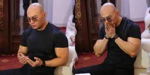 Reaksi Ibunda Deddy Corbuzier Saat Putranya Memilih Untuk Jadi Mualaf