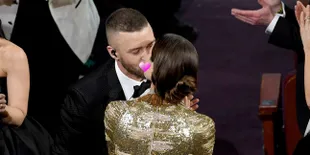 Red Carpet Oscar, Justin Timberlake Sebut Jessica Biel Sempurna