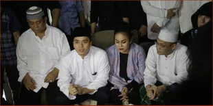 Regenerasi, Mak Vera Gandeng Adik-Adik Olga Syahputra