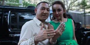 Regina Bandingkan Farhat Abbas Dengan Suami Baru di Atas Ranjang