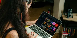 11 Rekomendasi Platform Nonton Drama Jepang Legal, Bikin Nonton Makin Asyik
