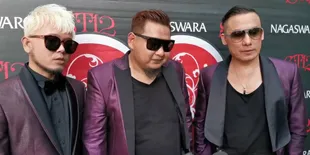 Repackage Single Kepingan Hati Untuk Pelengkap Album, ST 12: Ini True Story