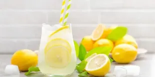 Resep Es Lemon Segar, Rahasia Ampuh Menurunkan Kolesterol dengan Mudah
