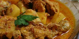 Resep Opor Ayam Kuning Lezat, Mudah dan Praktis Dibuat untuk Menu Lebaran