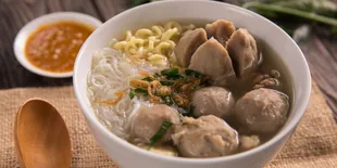 Resep Praktis Bakso Ayam, Tips Ampuh Agar Kenyal dan Lezat!