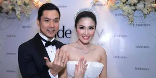 Resepsi di Disneyland, Sandra Dewi Cantik Dengan Gaun Princess