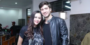 Resmi Ajukan Gugatan Cerai, Sampai Saat Ini Aura Kasih Tak Tahu Keberadaan Eryck Amaral