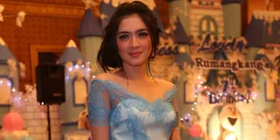 Resmi Bercerai, Angel Karamoy Kini Sibuk Syuting dan Urus Anak