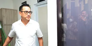 Resmi Cerai dan Dapat Hak Asuh, Ari Wibowo Belajar Jadi Single Parent yang Baik - Ingin Kuliahkan Anak ke Luar Negeri