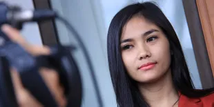 Resmi Cerai, Garneta Haruni Lega