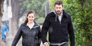 Resmi Cerai, Inikah Orang Ketiga Dalam Rumah Tangga Ben Affleck?