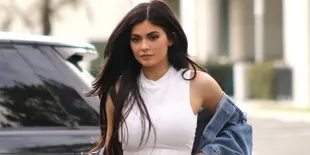 Resmi Jadi Ibu di Usia 20 Tahun, Ini Yang Dirasakan Kylie Jenner