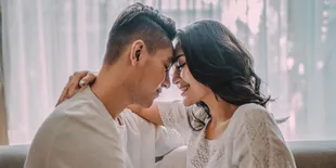 Resmi Menikah, Sederet Foto Siti Badriah Bareng Suami Ini Tuai Kontroversi