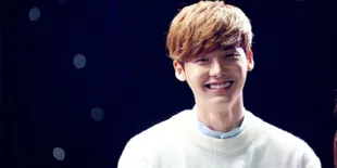 Reuni Bareng Teman Sekolah, Lee Jong Suk Tetap Paling Ganteng
