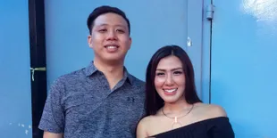 Rey Utami dan Suami Sebut Youtube Risa Saraswati Settingan