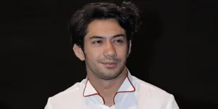 Reza Rahadian: Jadi Habibie Sesulit Ujian Masuk Perguruan Tinggi