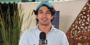 Reza Rahadian Kritik Penyelenggaraan FFI 2012