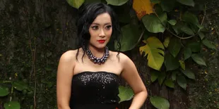 Rezeki Musim Kampanye, Pedangdut Seksi Ini Dibayar 15 Juta