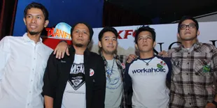 Ribuan Orang Penuhi Konser NOAH
