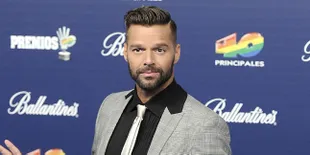 Ricky Martin - Carloz Gonzalez Akhiri Hubungan Sesama Jenis