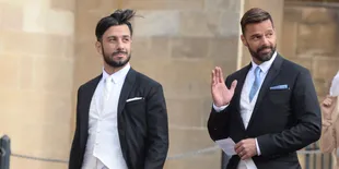 Ricky Martin dan Jwan Yosef Akhirnya Bagikan Wajah Cantik Anak Mereka di IG