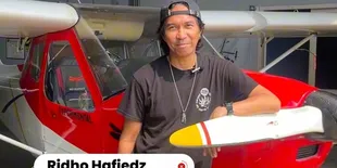 Ridho Slank Ultah ke-53, Terbangkan Pesawat Sendiri dari Bogor ke Pangandaran