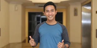 Ridwan Naibaho, Anak Petani Karet yang Coba Jadi Entertainer