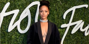 Rihanna Datang 'Telat' di Acara Amal!