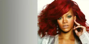 Rihanna Pamer Foto Bugil (Lagi)