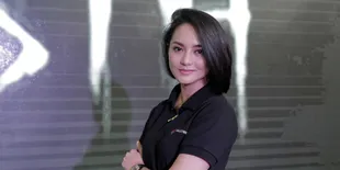 Ririn Ekawati Diprotes Anak Karena Potong Rambut Pendek