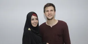 Risty Tagor Melahirkan, Ini Yang Dirasakan Stuart Collin