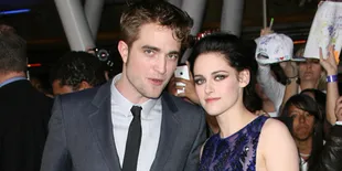 Robsten Dipastikan Tinggal Bersama Lagi!