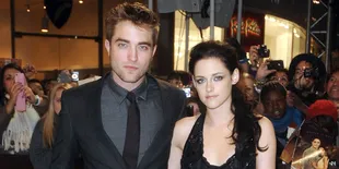 Robert Pattinson - Kristen Stewart Rayakan Halloween Bersama