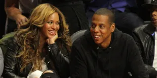 Romantis Abis! Jay Z Kirim 10 Ribu Bunga Mawar Buat Beyonce