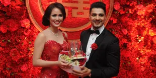 Romantis Abis! Vin Rana Peluk dan Kecup Mesra Pipi Nita Sofiani