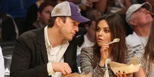 Romantis! Mila Kunis - Ashton Kutcher Tertangkap Ciuman Mesra