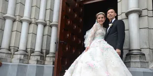 Rupanya Ini Yang Buat Olga Lydia Jatuh Cinta Pada Sang Suami