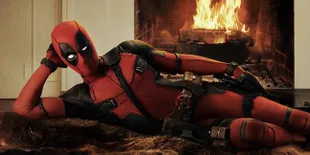 Ryan Reynolds Curi Barang Berharga Dari Set Syuting 'DEADPOOL'